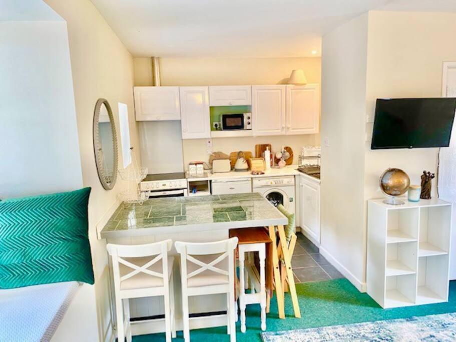 Cosy 2 Bed Cottage Next To Fota Wildlife Park 科克 外观 照片